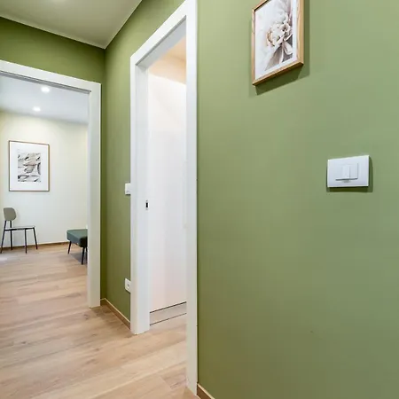 Hostdomus-green House Диано-Марина