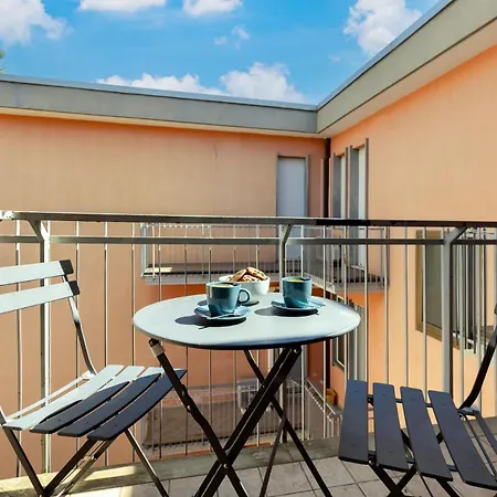 Hostdomus-green House Apartamento *